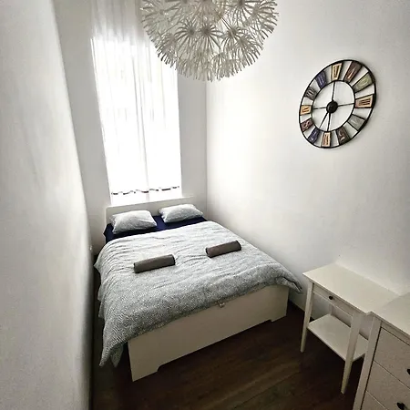 Modern 2 Bedrooms Flat In The Center Appartement