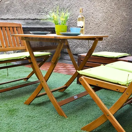 Exclusive Colourful Flat In The Apartment Budapest