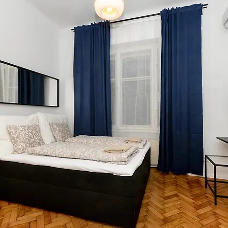 Boutique R611 Apartment *