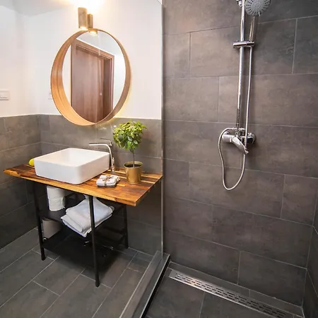 Free Parking -corvin Palace Residence-3bdrm,6ppl,wifi,ac Apartment Budapest