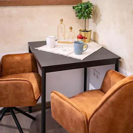Apartment Free Parking -corvin Palace Residence-3bdrm,6ppl,wifi,ac Budapest