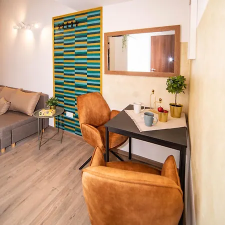 Free Parking -corvin Palace Residence-3bdrm,6ppl,wifi,ac * Budapest