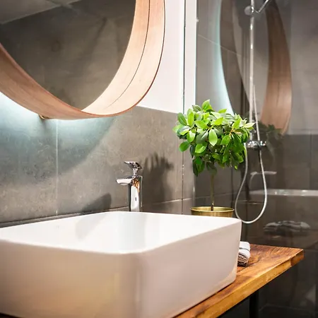 Free Parking -corvin Palace Residence-3bdrm,6ppl,wifi,ac Apartment Budapest
