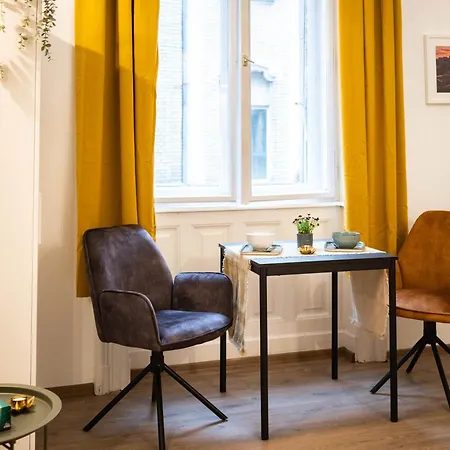 Free Parking -corvin Palace Residence-3bdrm,6ppl,wifi,ac Budapest