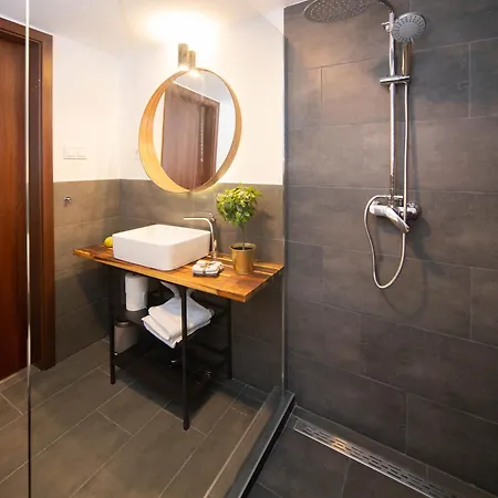 Apartment Free Parking -corvin Palace Residence-3bdrm,6ppl,wifi,ac Budapest
