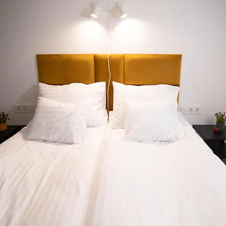 Free Parking -corvin Palace Residence-3bdrm,6ppl,wifi,ac * Budapest