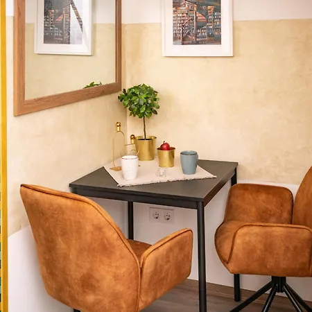 Apartment Free Parking -corvin Palace Residence-3bdrm,6ppl,wifi,ac
