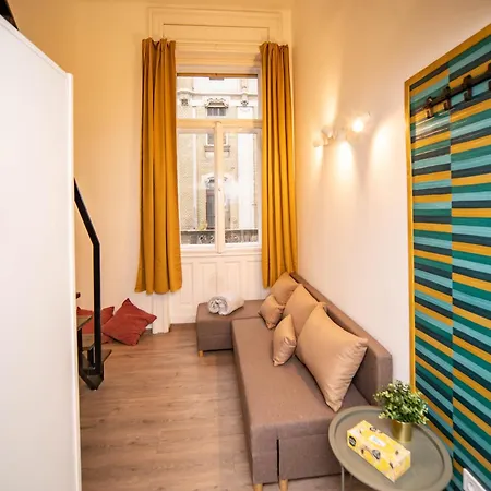 Apartment Free Parking -corvin Palace Residence-3bdrm,6ppl,wifi,ac *