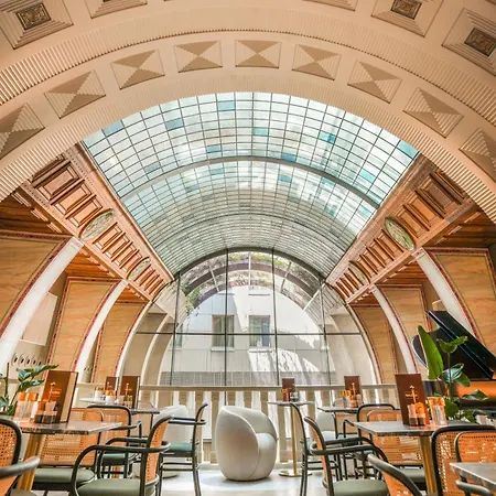 Continental Hotel 4*