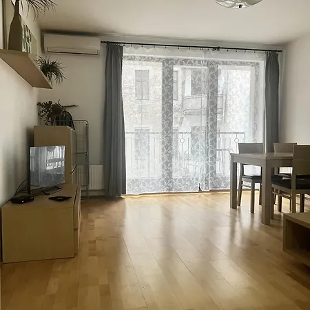 Apartment Bphomes