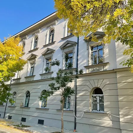 Magnolia Deluxe * Budapest