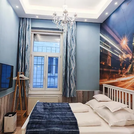 King Apartment *