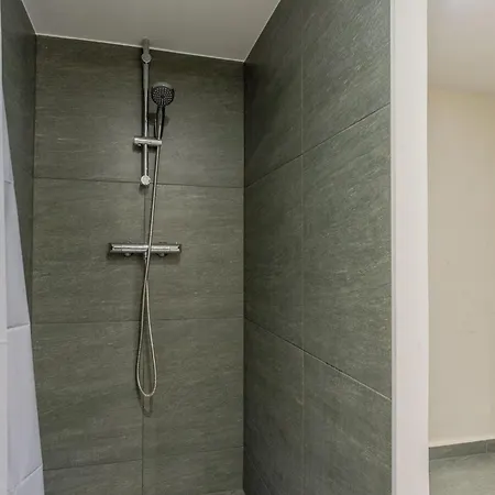 Full Equipment Designed In The Heart Of For 4 People Apartment Budapest