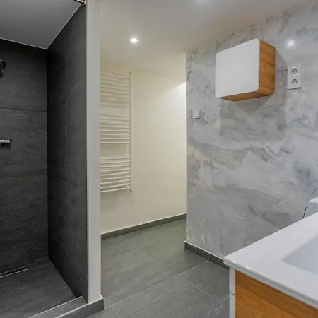 Full Equipment Designed In The Heart Of For 4 People Apartment