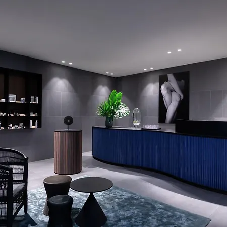 Dorothea Hotel, Budapest, Autograph Collection