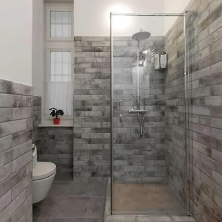 Apartment Perfect Day 3 -3 Bedr, 2 Bathrooms Budapest