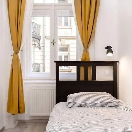 Perfect Day 3 -3 Bedr, 2 Bathrooms Budapest