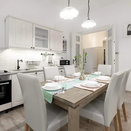 Perfect Day 3 -3 Bedr, 2 Bathrooms Apartment *