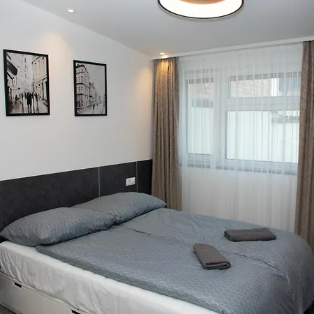 Luxury Cozy 2 Bdr Downtown Apt.7 Apartamento Budapeste