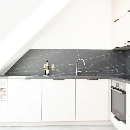 Luxury Cozy 2 Bdr Downtown Apt.7 Budapeste