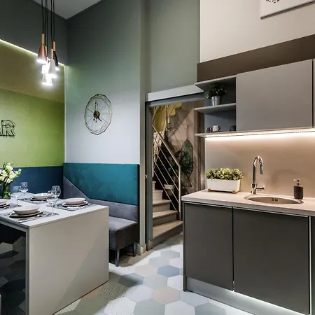 Elegant Duplex Near Greenery Διαμέρισμα *