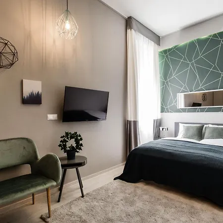 Elegant Duplex Near Greenery Διαμέρισμα *