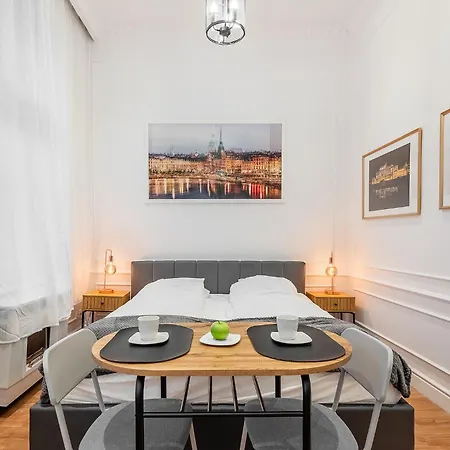 Apartment Classical Mini With A Modern Touch!