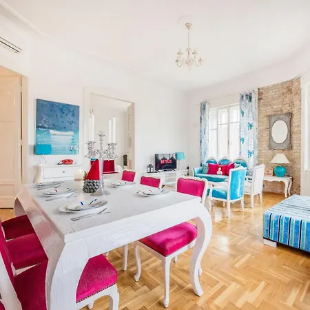Amazing View Designer With Sauna And Jacuzzi 3 Min To Opera House * Budapest