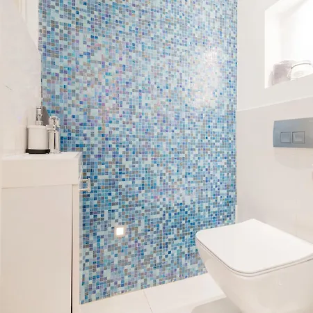 Amazing View Designer With Sauna And Jacuzzi 3 Min To Opera House * Budapest