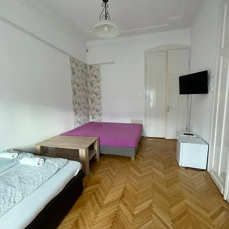 White Pearl Near Gozsdu Accommodatie bij particulieren Boedapest