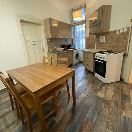 White Pearl Near Gozsdu Accommodatie bij particulieren