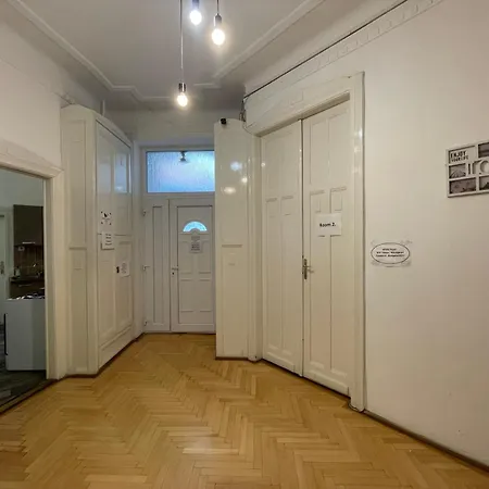 White Pearl Near Gozsdu Accommodatie bij particulieren Boedapest