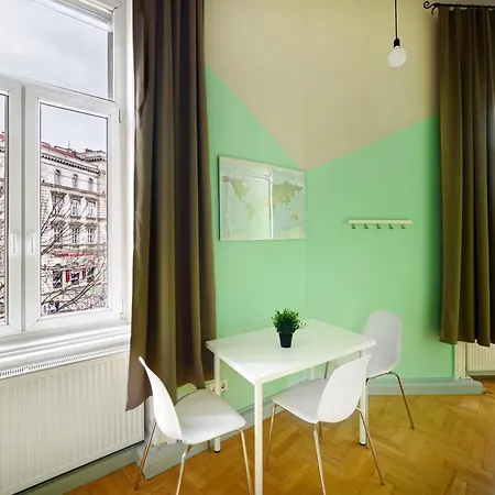 Avenue Hostal Budapest
