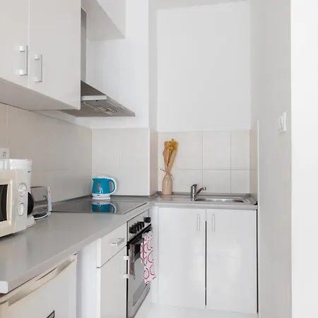 Prince Apartments Hotel apartamentowy 3*