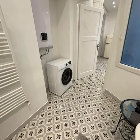Apartment City Center 1, Cozy 2Br In The City Center! Budapest