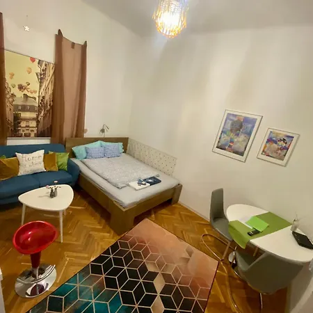 Jewelry Box In Apartamento *