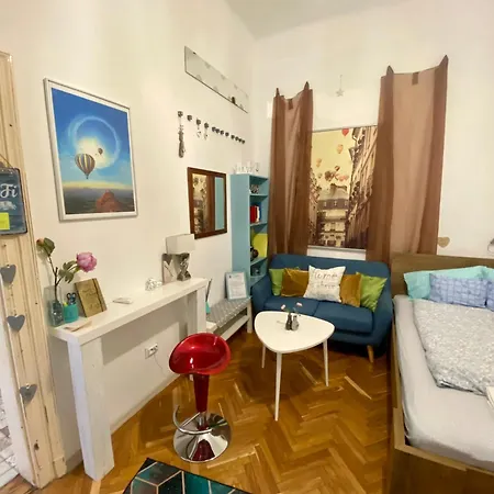 Apartamento Jewelry Box In *