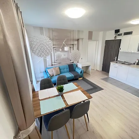 Downtown Residences Leo - Ac, Elevator, Terrace Appartamento *
