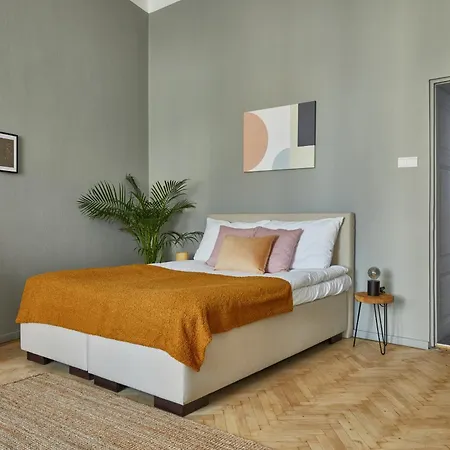 Apartment Butik Life &