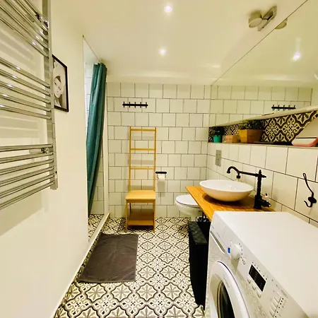 Appartamento Cozy Downtown 2br Ground Fl - Piano Budapest