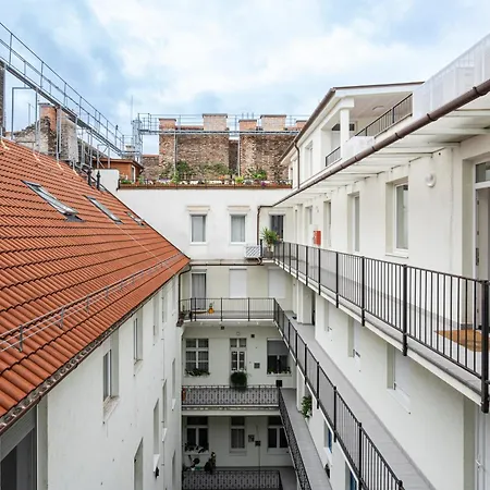 R42-boutique Apartments, Location By Bqa Appartement *