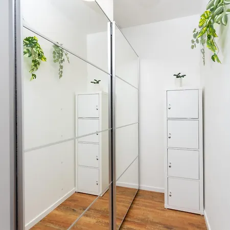 Downtown Cube Apartment