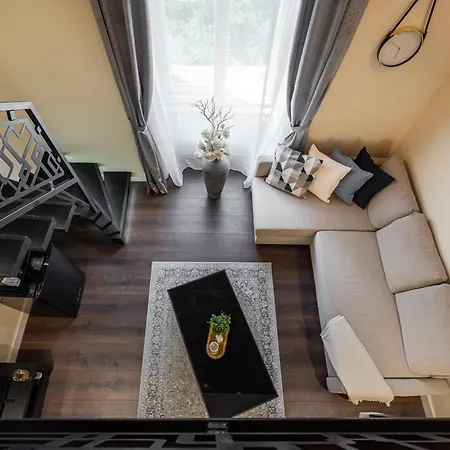 Szent Istvan Apartmanhotel *