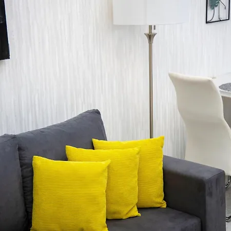 Apartment Luxurious Next To The Danube River