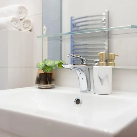 Luxurious Next To The Danube River * Budapest