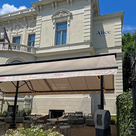 Alice Budapest