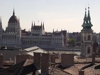 Piano Superior Budapest
