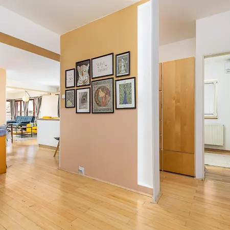 Center Penthouse - Huge Terrace And Free Parking - Tram/metro - Ac Apartment *