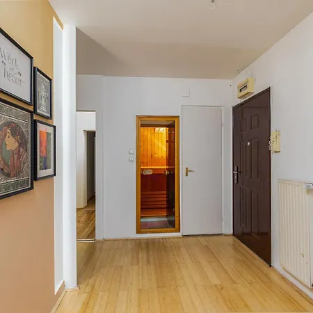 Center Penthouse - Huge Terrace And Free Parking - Tram/metro - Ac