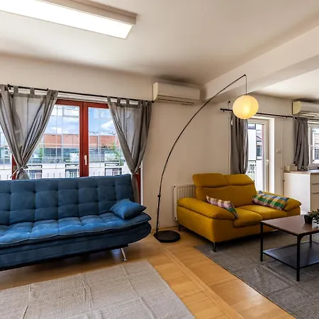 Apartment Center Penthouse - Huge Terrace And Free Parking - Tram/metro - Ac